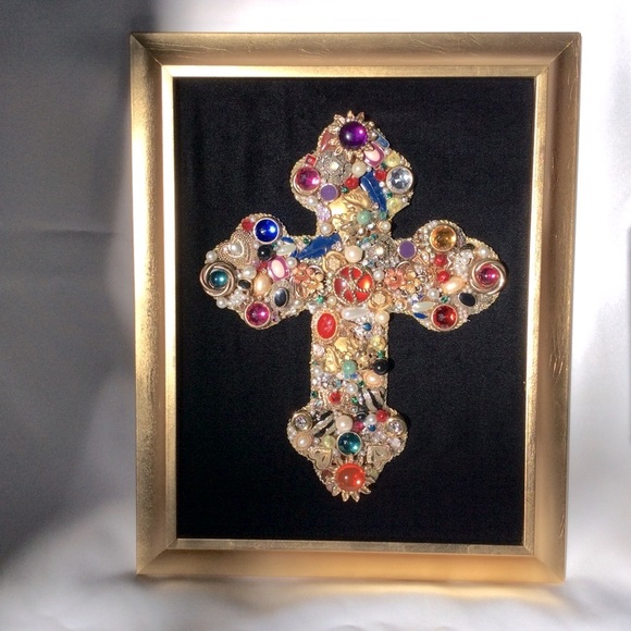 Hand Crafted Framed Jewelry Cross - Picture 4 of 8